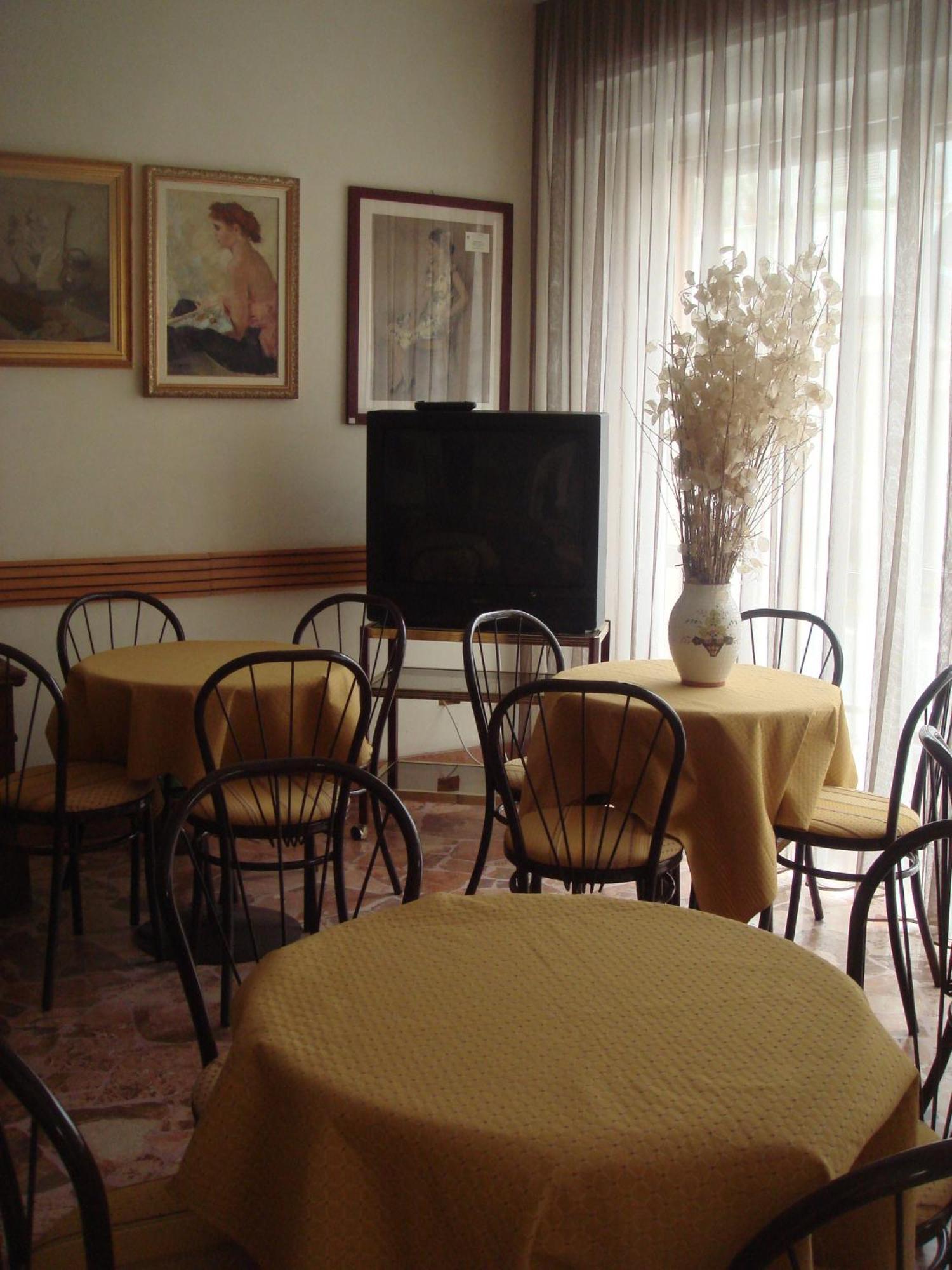 Hotel Arcade Rimini Eksteriør bilde